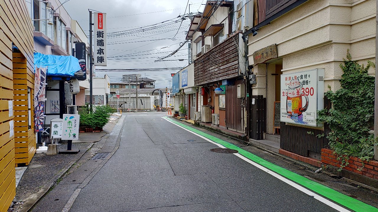 めんたいこ食堂から朝倉街道駅への道
