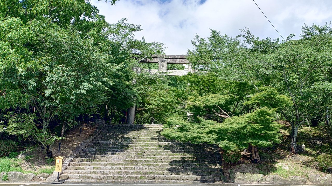 竈門神社の鳥居