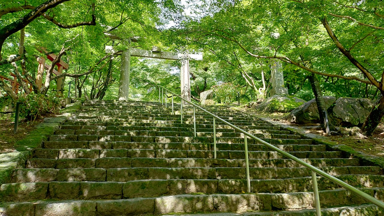 竈門神社の鳥居