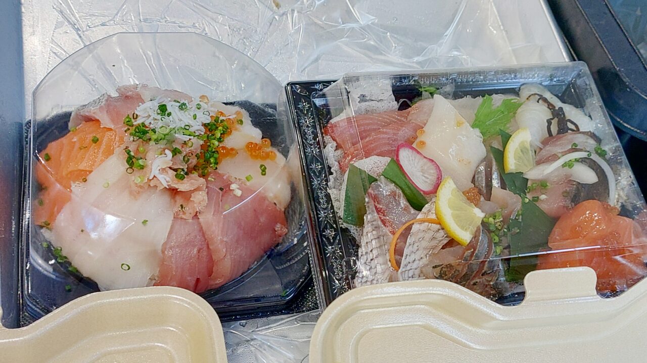 魚田魚司の海鮮丼と刺盛り