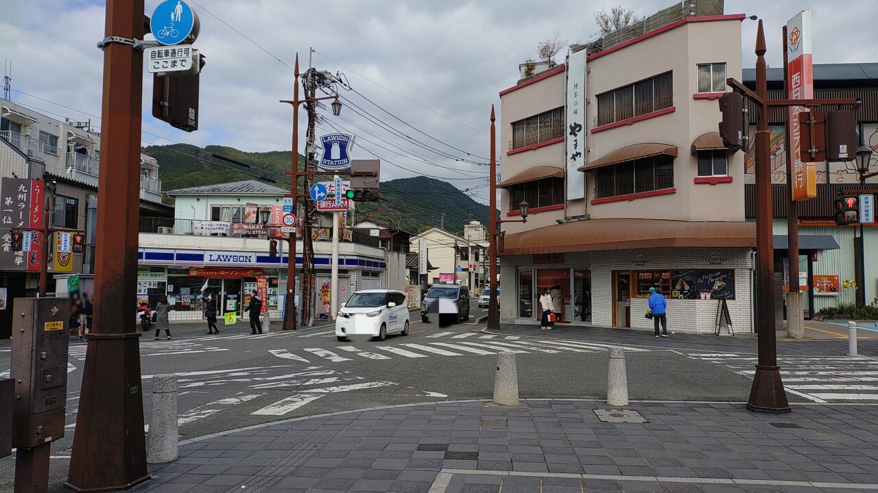 西鉄太宰府駅前の交差点