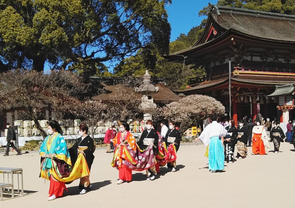 令和4年の曲水の宴の様子