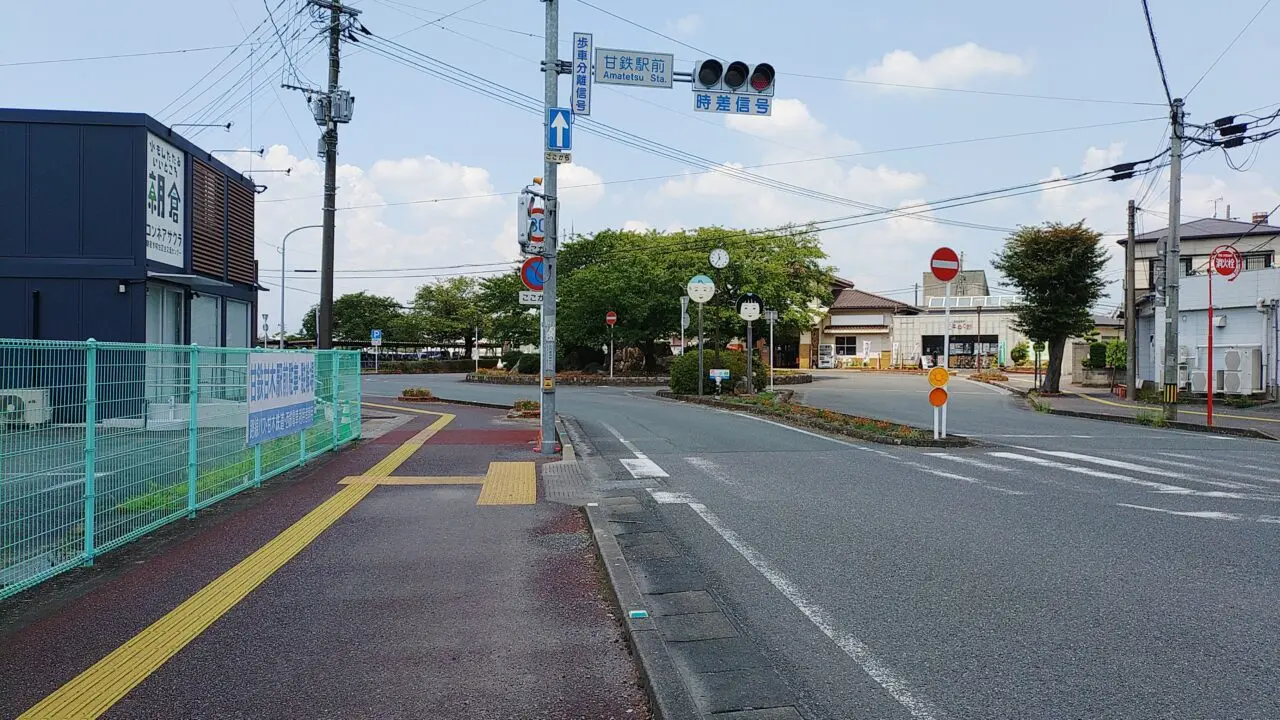 甘木鉄道甘木駅にあるコンネアサクラ