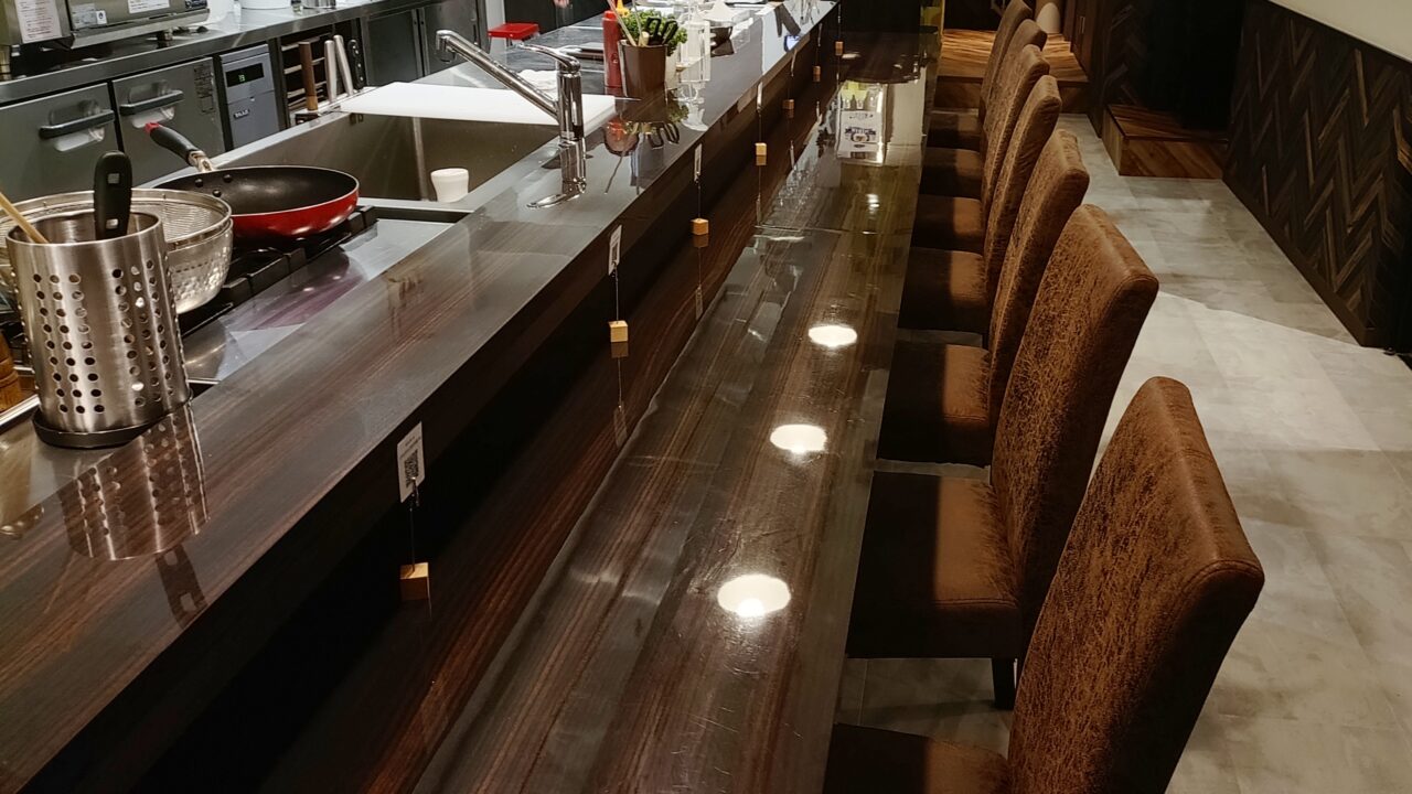 SHOW KITCHENの店内