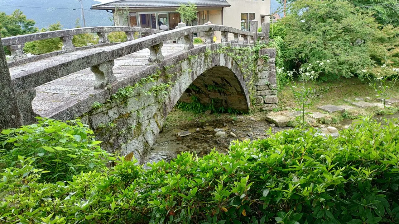 秋月の眼鏡橋