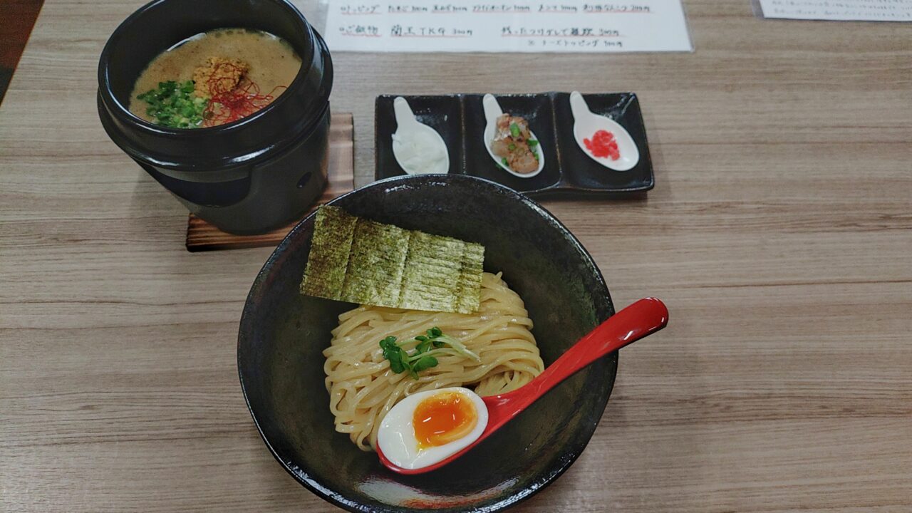 寿花の通常つけ麺