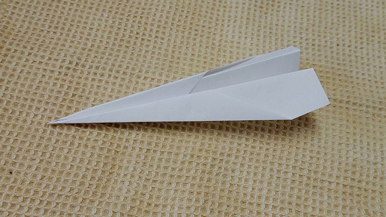 紙ひこうき