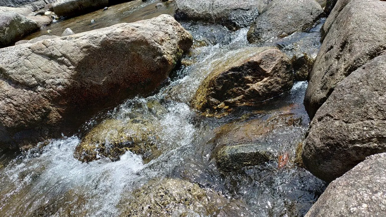 竜岩自然の家を流れる宝満川