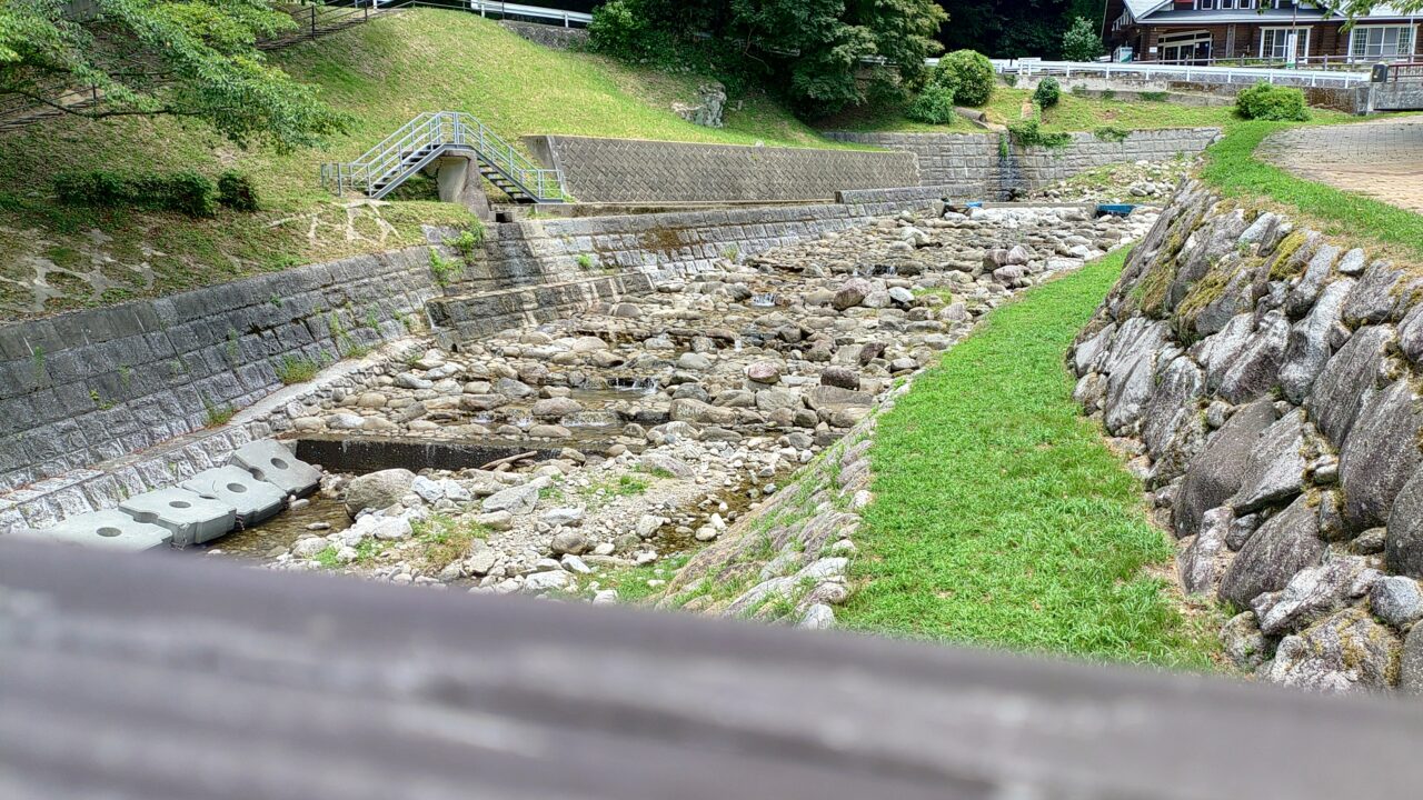 竜岩自然の家を流れる宝満川