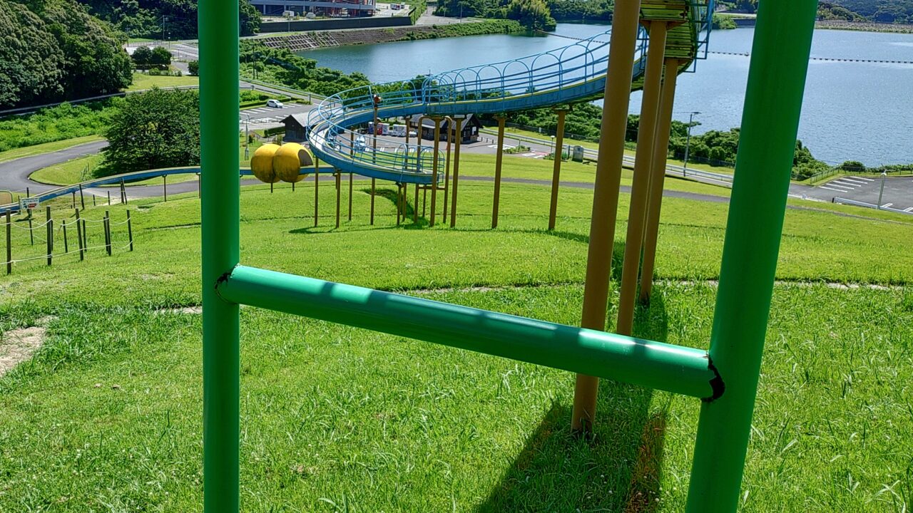 筑紫野市総合公園のローラースライダー