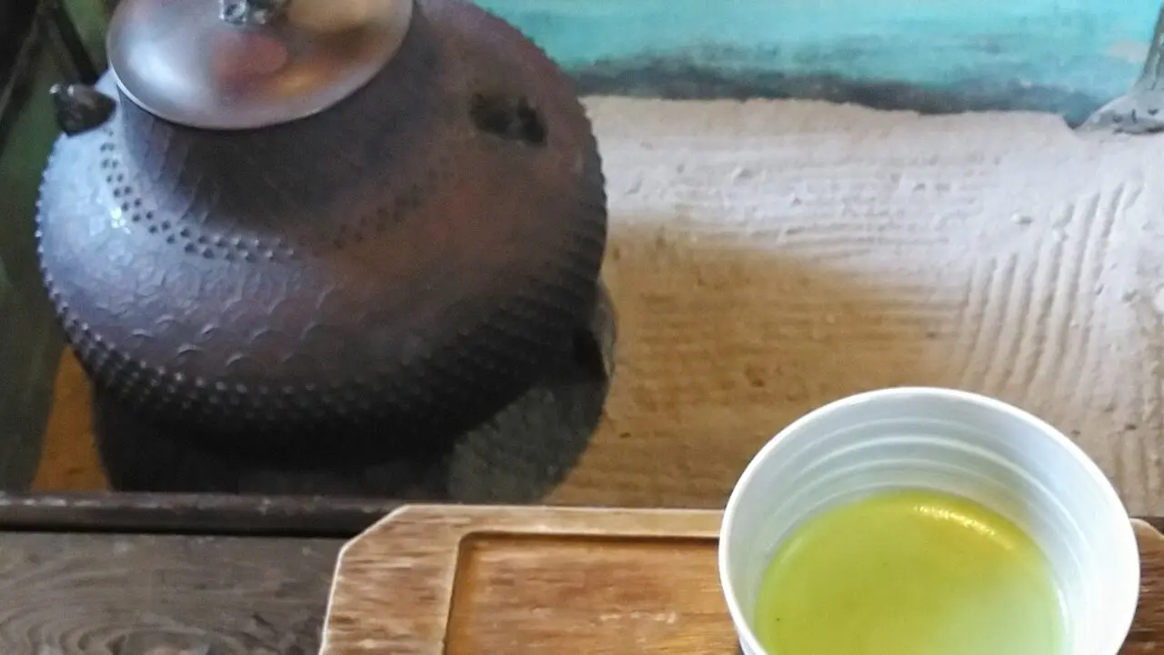 お抹茶と茶釜