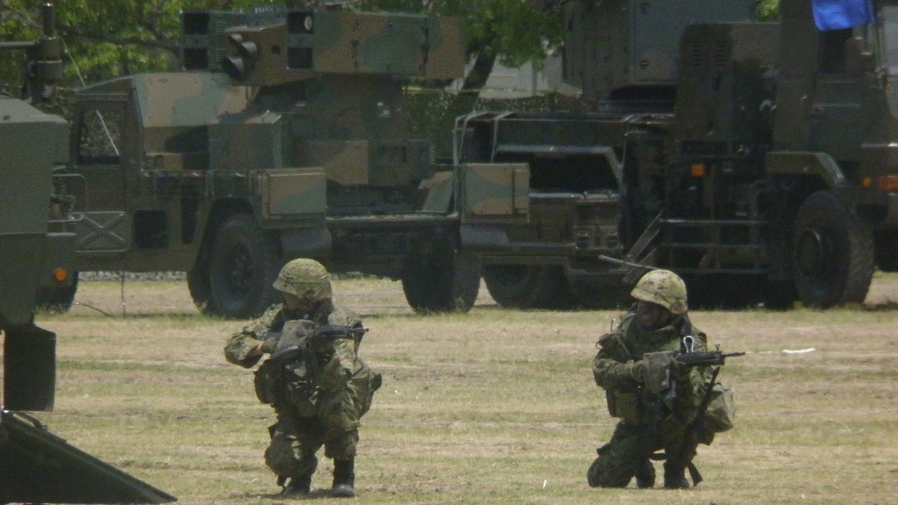 自衛隊