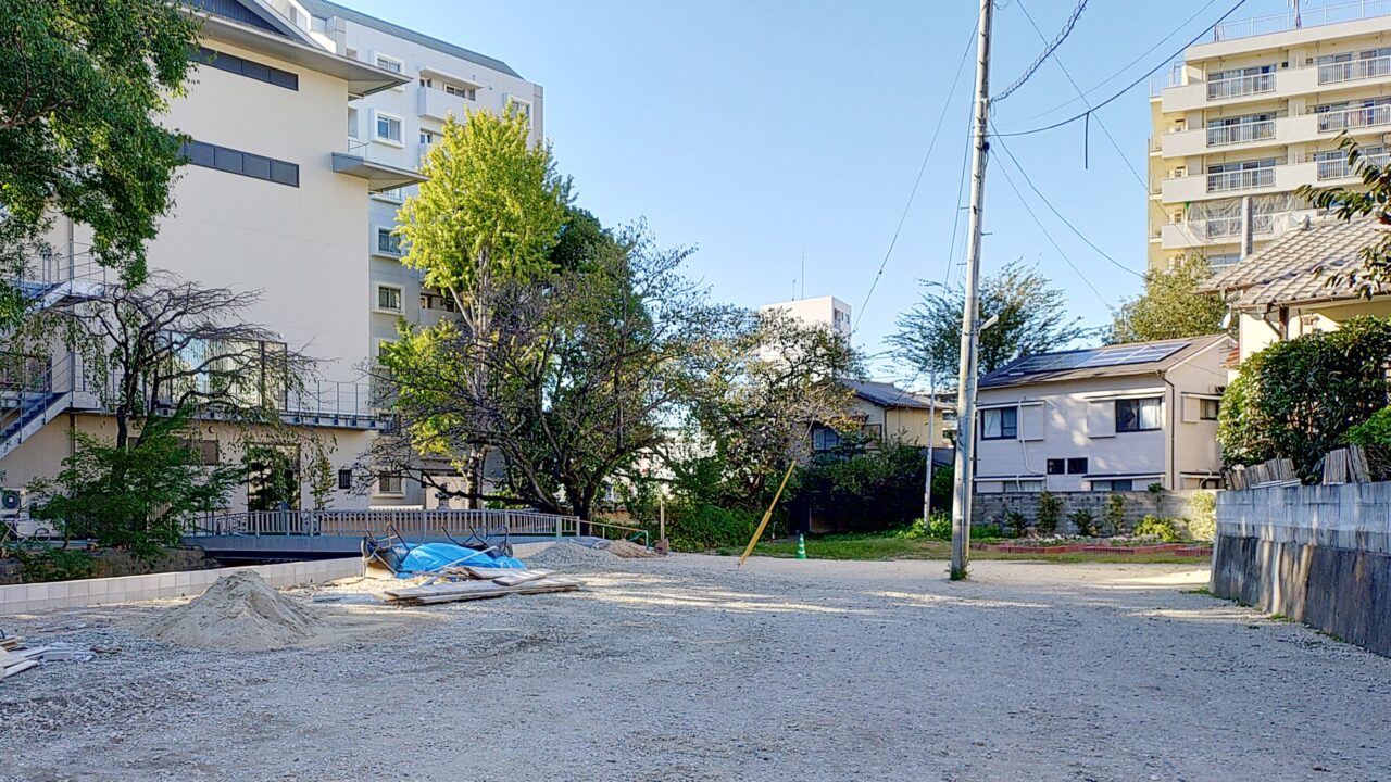にしてつ通りの空き地