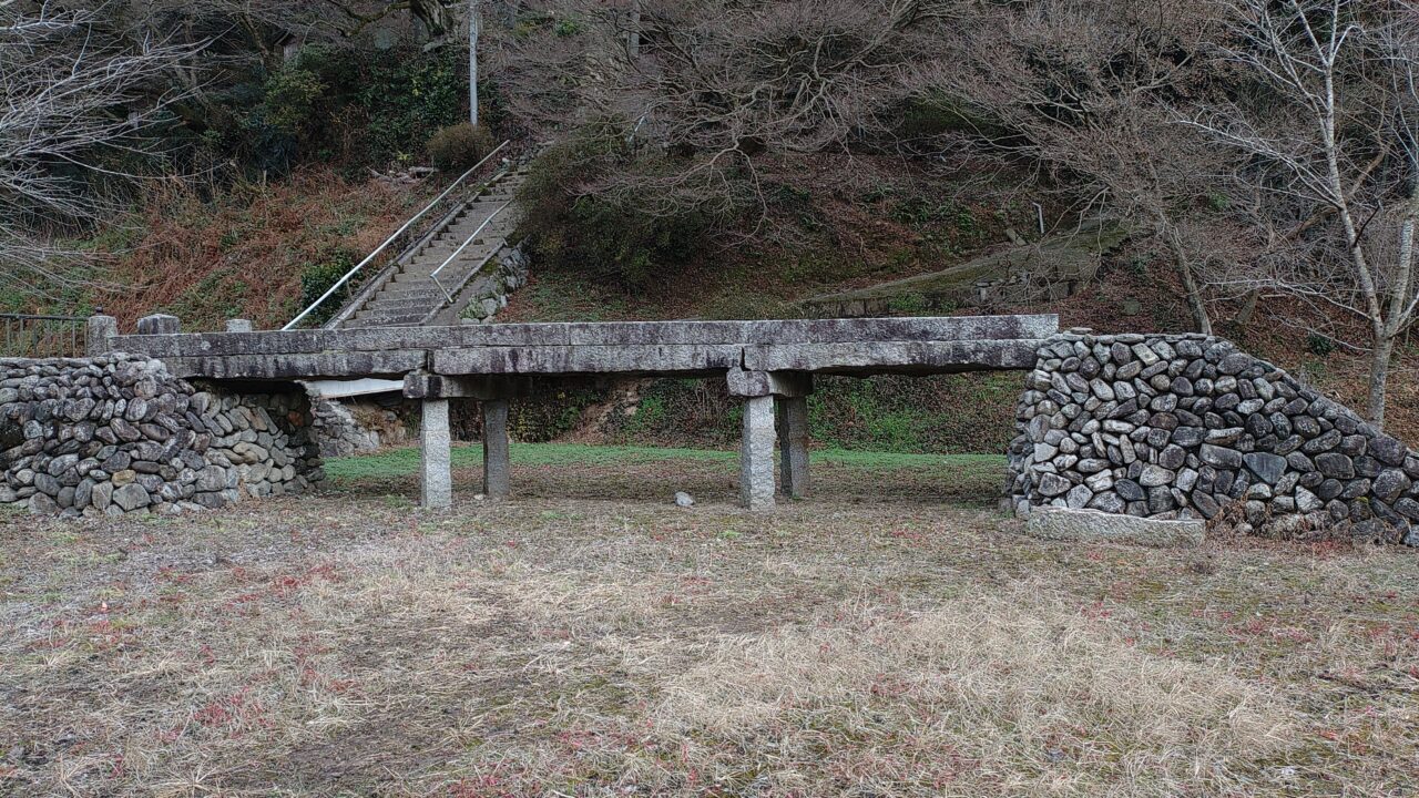 仁鳥の石橋桁橋