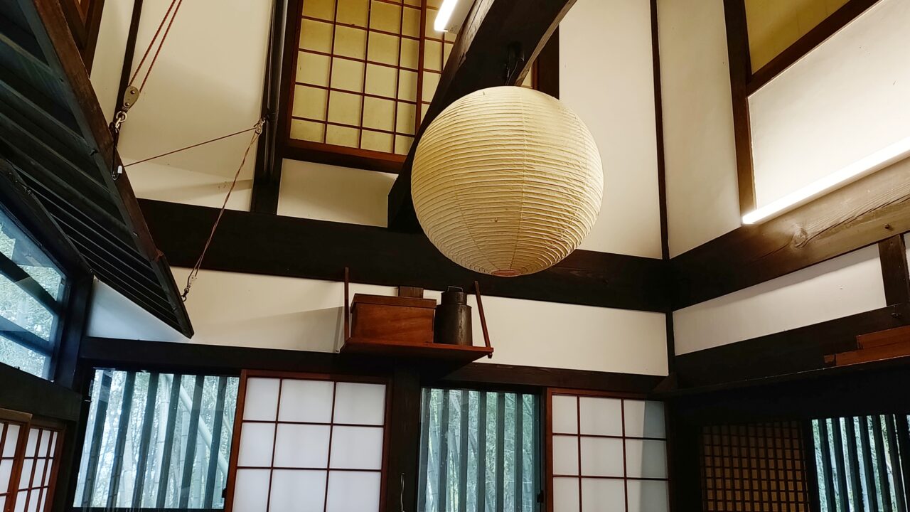 有智山荘の店内