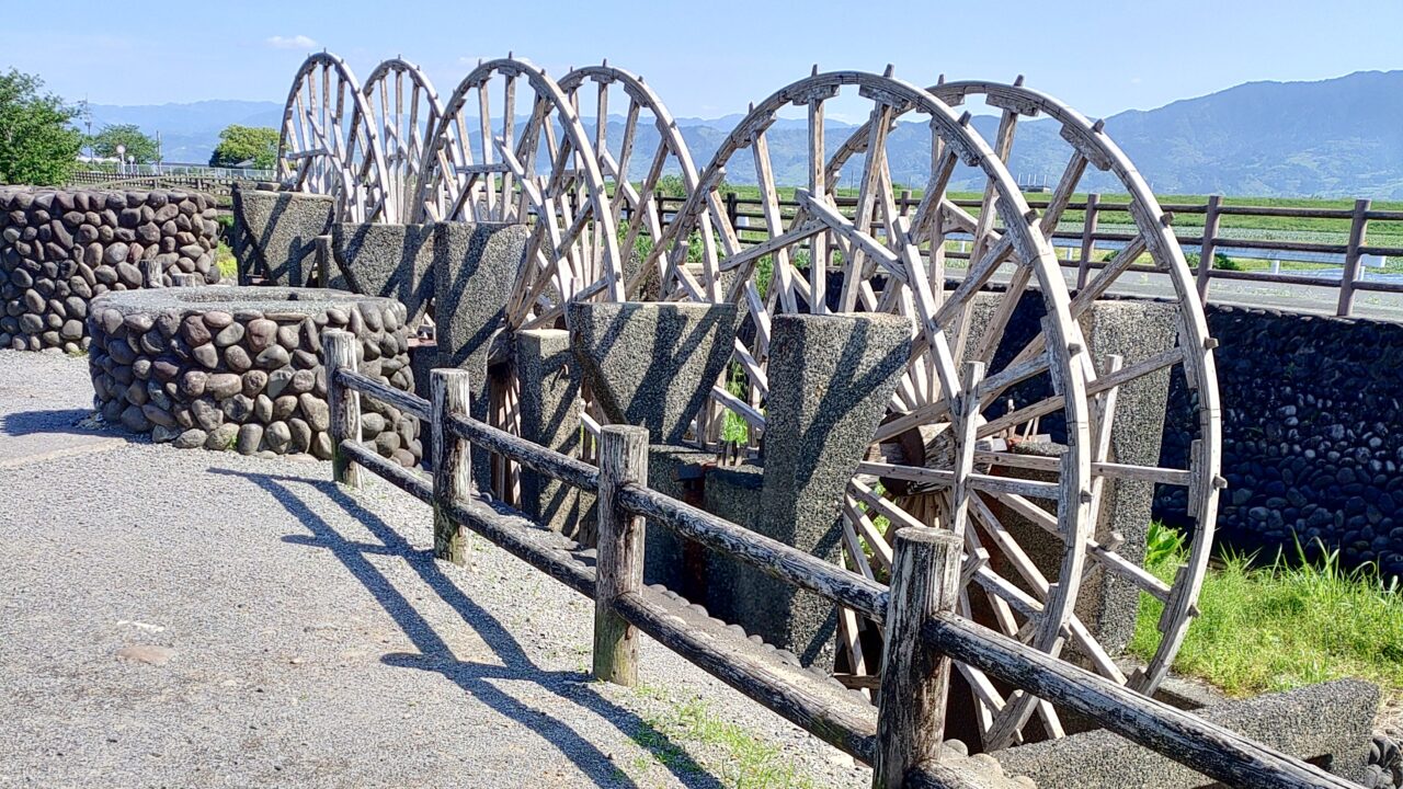 朝倉の三連水車