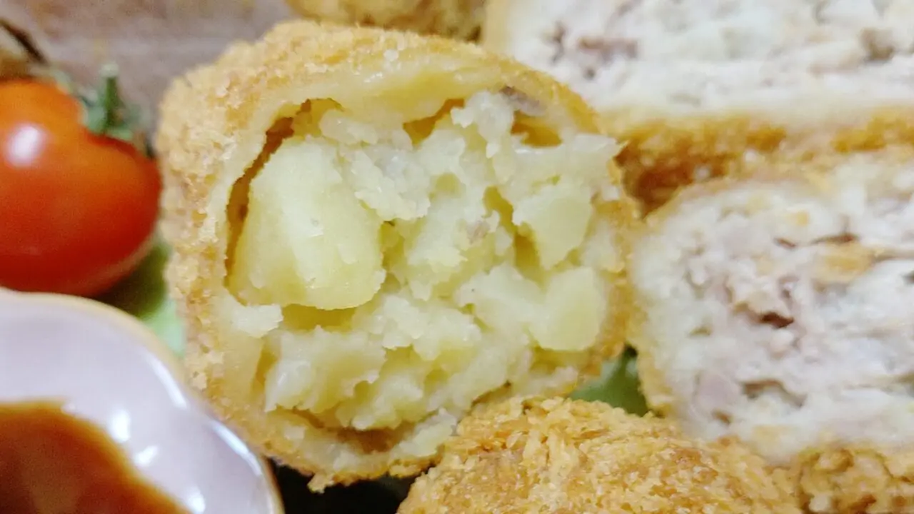 あたしの直売所 純 太宰府店の手作りコロッケ