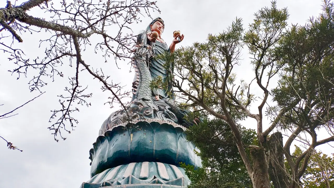 香山昇竜大観音像