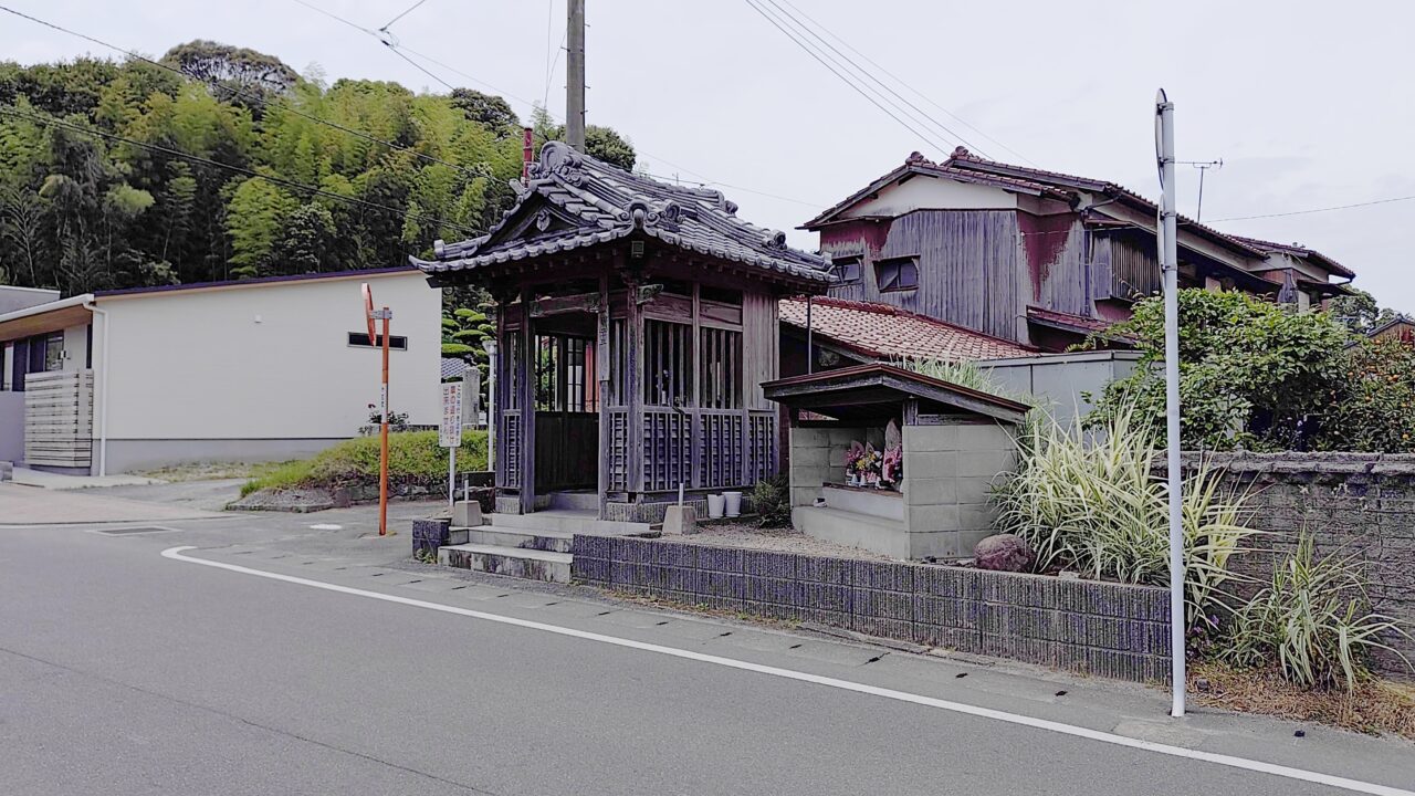 観音堂と地蔵堂
