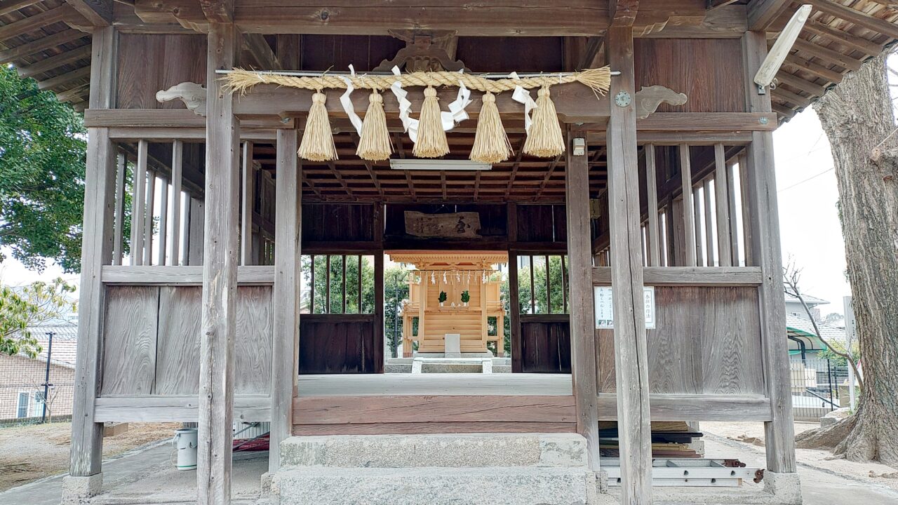 鹿嶋神社の拝殿