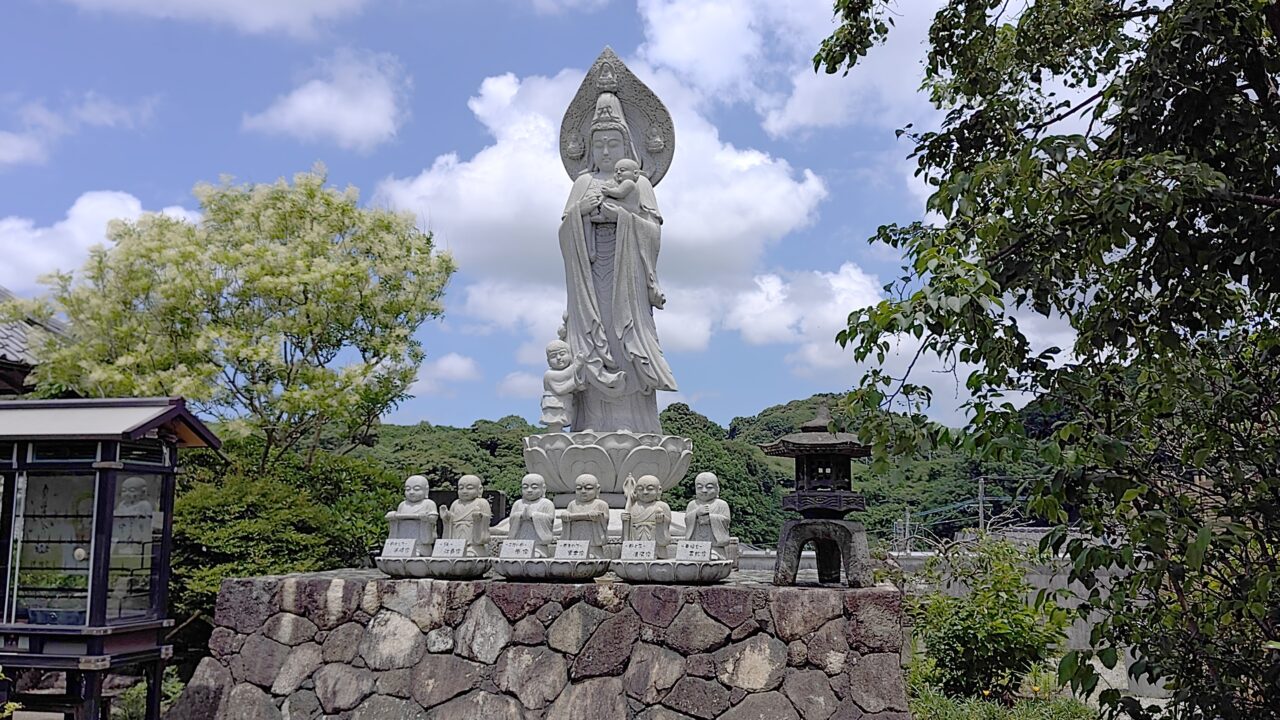 妙香庵の慈母観世音菩薩像