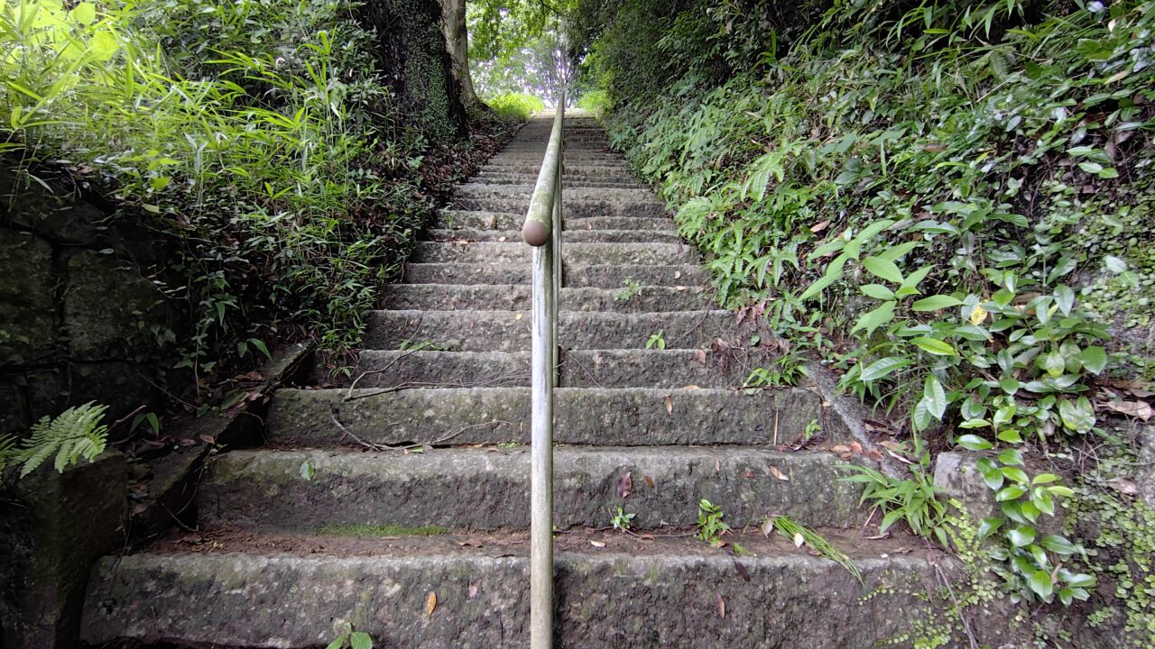 荒船神社の石段