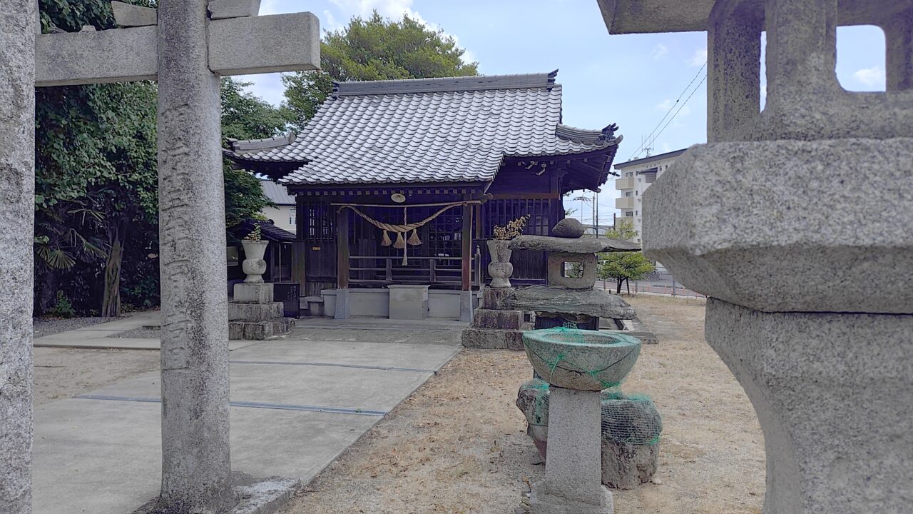 地禄神社の参道