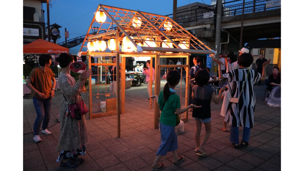 昨年度の様子（夜の特別イベント）